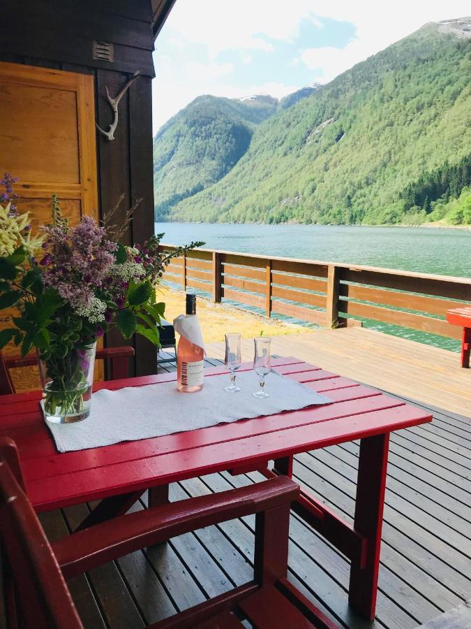 Nesheim & Resort Bjordal (Hoyanger)